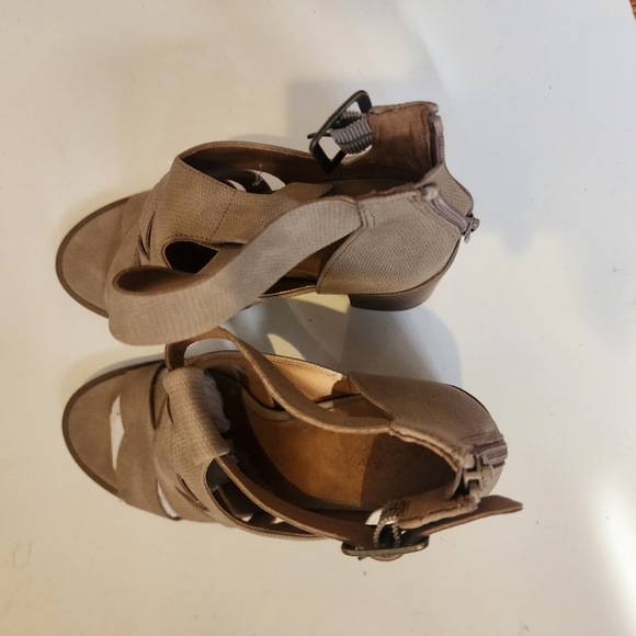 Womens Sandals - Picture 8 of 10